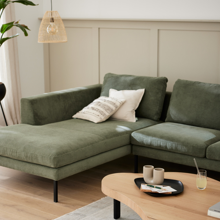 Detailaufnahme Ottomane ROOMIO Sofa grün
